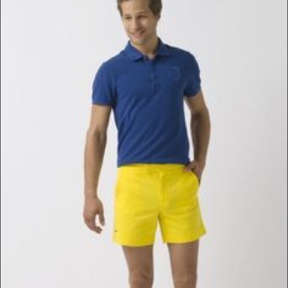 NWOT Lacoste Bermuda yelllow shorts in size US 32